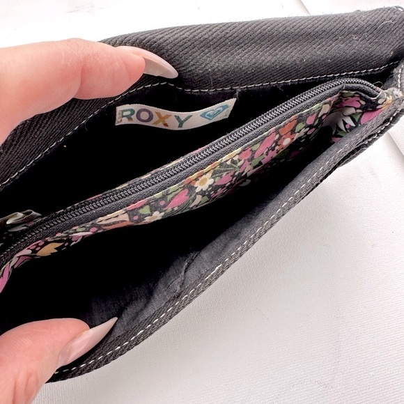 1990’s Roxy bifold wallet - Picture 8 of 12